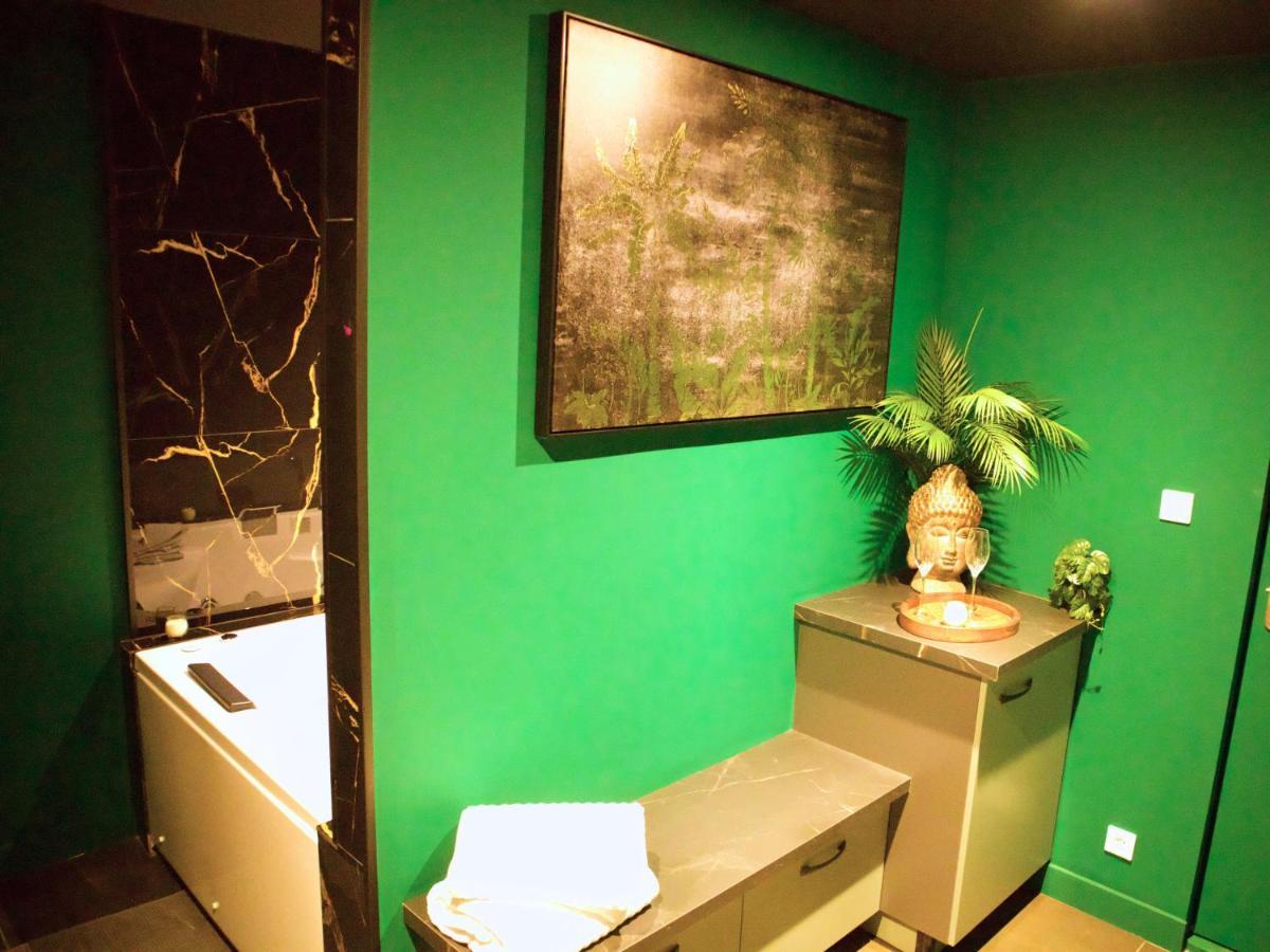 Sejour Detente A Saint-Omer - Jacuzzi Prive, Terrasse, Centre-Ville Et Parking Gratuit Exterior photo